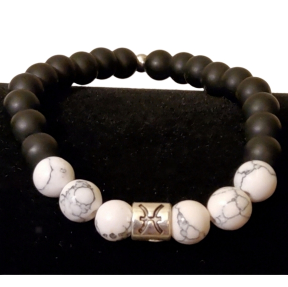 Pieces Zodiac Beaded Bracelet - Picture 11 of 11